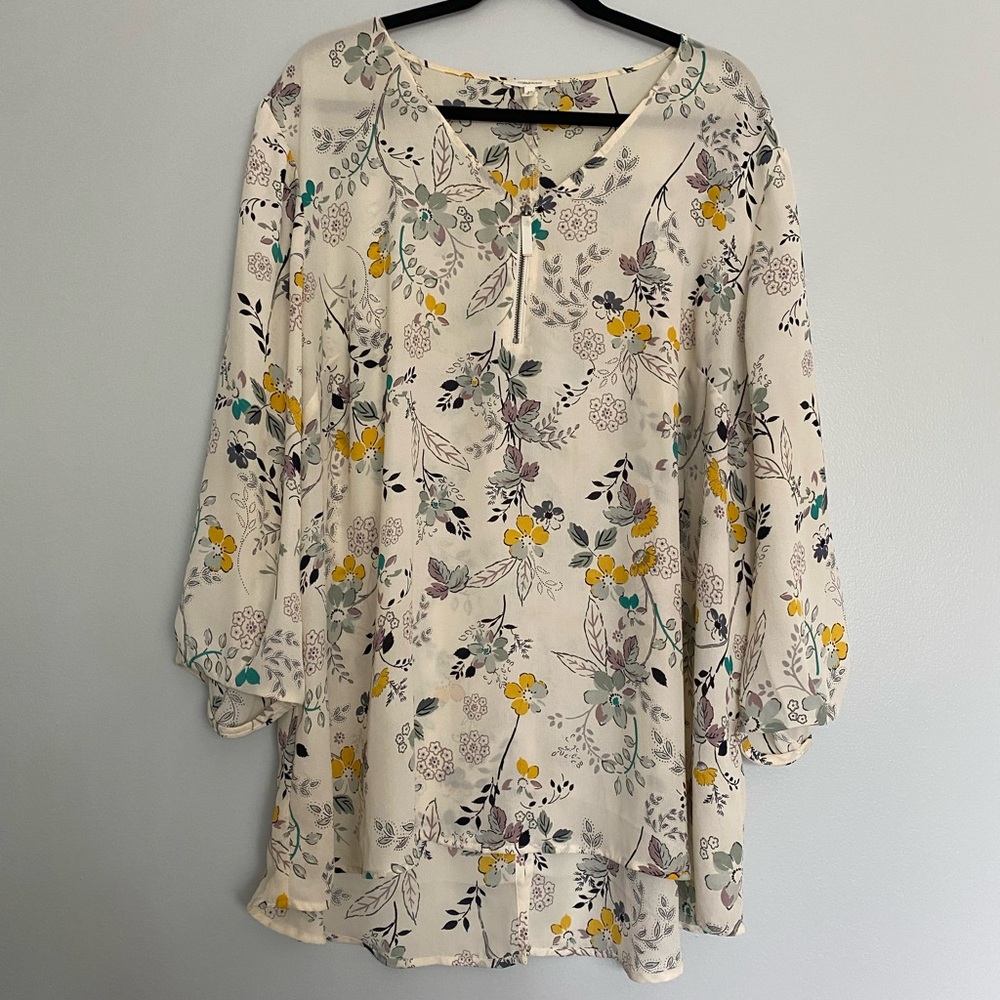 maurices floral vneck zip blouse